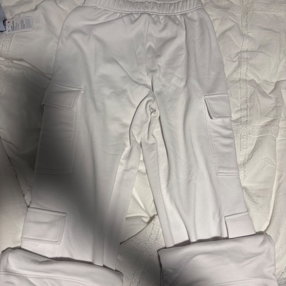 White Dynamite Cargo Sweatpants – Size XS (Never Worn!) - Picture 2 of 3